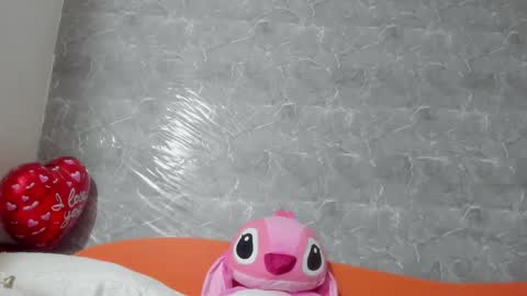 vanessaadol online show from 02.28.25