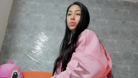 vanessaadol online show from 03.02.25