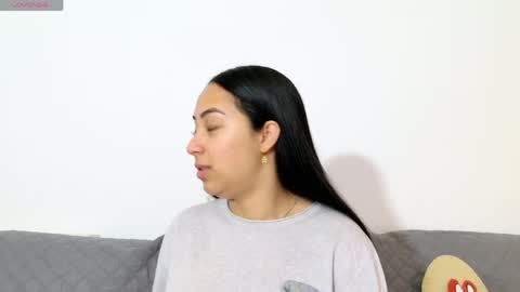 vanessaadol online show from 05.07.26