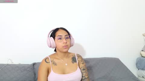vanessaadol online show from 07.01.26