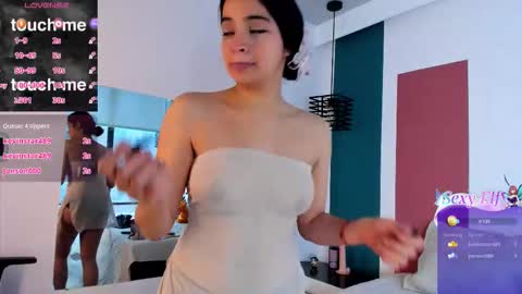 Snapshot of vanessadoofenshmirtz chatting on 03.18.26 Mrs Doofenshmirtz online show from 03.18.26