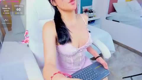 Snapshot of vanessadoofenshmirtz chatting on 06.28.26 Mrs Doofenshmirtz online show from 06.28.26