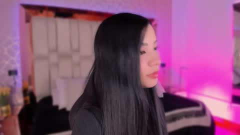 vanessaduval online show from 10.19.25