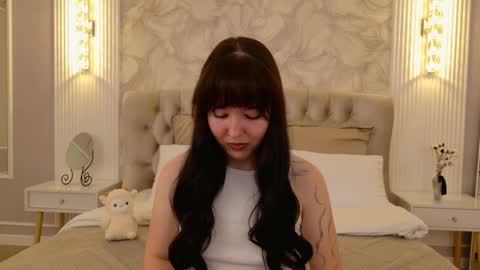 Snapshot of vanessafields chatting on 09.27.25 Vanessa online show from 09.27.25