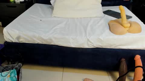 Vanessa Hard online show from 02.26.26