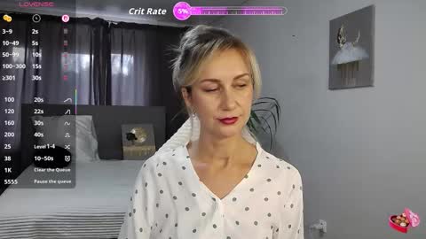 Snapshot of vanessakleiner chatting on 09.12.25 Vanessa online show from 09.12.25