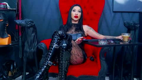 Miss Vanessa online show from 12.29.24