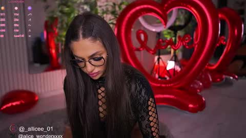 Vanessa Simon online show from 02.15.25