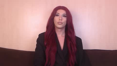 Snapshot of vanessaviperr chatting on 12.18.25 Vanessa online show from 12.18.25