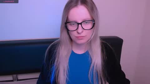 Mia online show from 11.05.25