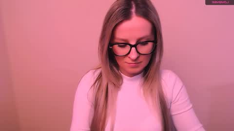 Mia online show from 02.18.26