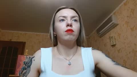 VanillaMuffin online show from 11.15.25