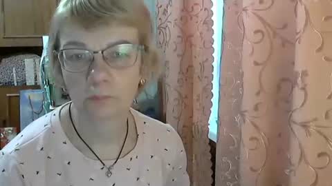 Snapshot of vanillaxcreamy chatting on 03.04.25 Vanillaxcreamy online show from 03.04.25