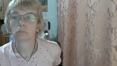 Snapshot of vanillaxcreamy chatting on 03.08.25 Vanillaxcreamy online show from 03.08.25