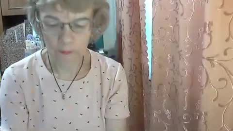 Snapshot of vanillaxcreamy chatting on 12.20.25 Vanillaxcreamy online show from 12.20.25