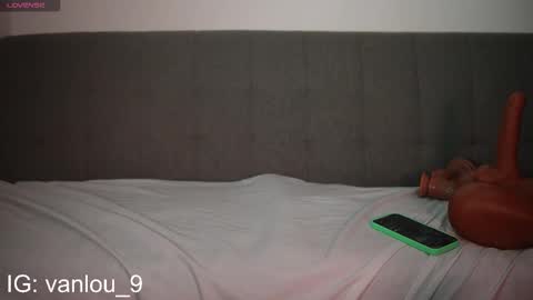 Snapshot of vaniluu9 chatting on 09.17.25 Vanilu online show from 09.17.25