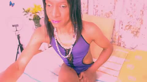 Snapshot of vannesascott chatting on 06.15.26 VANNESA online show from 06.15.26