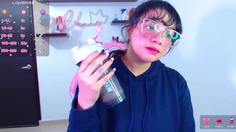 Vanesa online show from 02.13.25