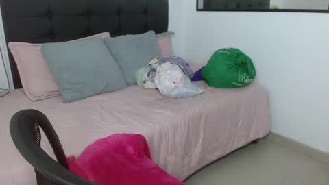 vane online show from 02.20.26