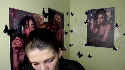 Snapshot of vanrey_ chatting on 03.03.25 Vanessa online show from 03.03.25