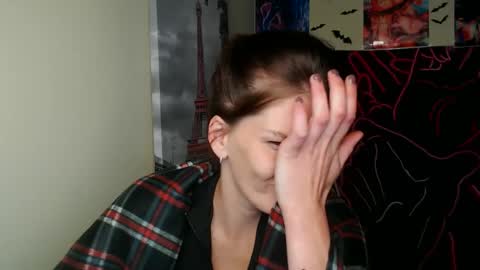 Snapshot of vanrey_ chatting on 09.26.25 Vanessa online show from 09.26.25