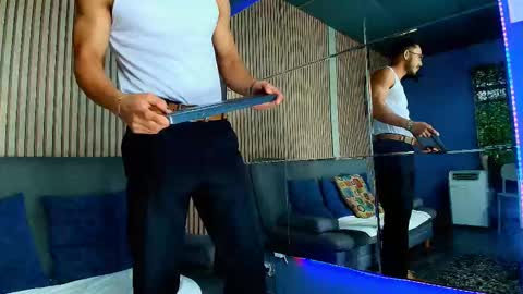 Snapshot of vans_ross chatting on 02.06.26 Vans Ross online show from 02.06.26