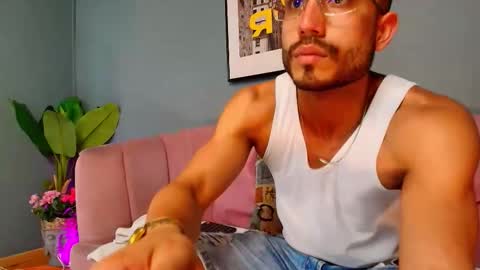 Snapshot of vans_ross chatting on 02.07.26 Vans Ross online show from 02.07.26