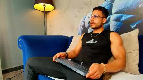 Snapshot of vans_ross chatting on 02.25.26 Vans Ross online show from 02.25.26