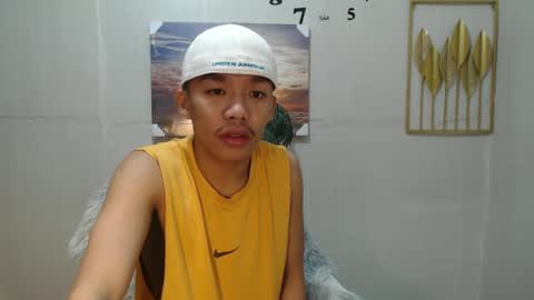 Snapshot of vanxxx2005 chatting on 12.08.24 vanxxx2005 online show from 12.08.24