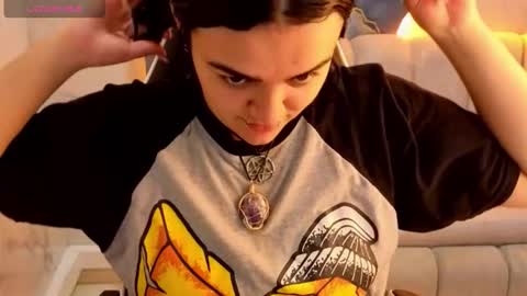 Snapshot of vany_lu_tx chatting on 11.25.25 Live 800am 200pm COLOMBIAN HOUR online show from 11.25.25