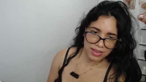 Snapshot of vanyxxxx chatting on 05.16.26 vanyxxxx online show from 05.16.26
