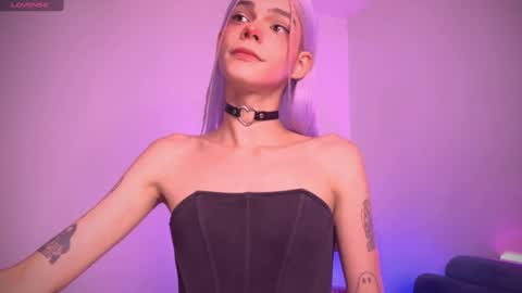 Snapshot of varya_ferreira chatting on 03.12.25 Varya Ferreira - independent model online show from 03.12.25