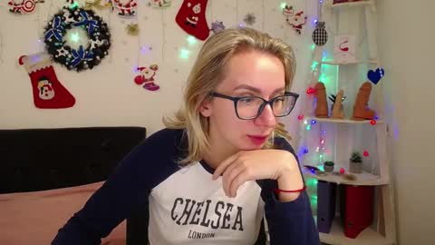 Snapshot of vasilisasii chatting on 12.31.24 Vasilisa online show from 12.31.24