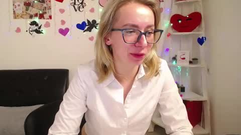 Snapshot of vasilisasii chatting on 03.05.25 Vasilisa online show from 03.05.25