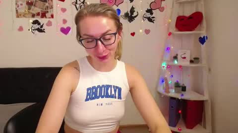 Snapshot of vasilisasii chatting on 03.07.25 Vasilisa online show from 03.07.25