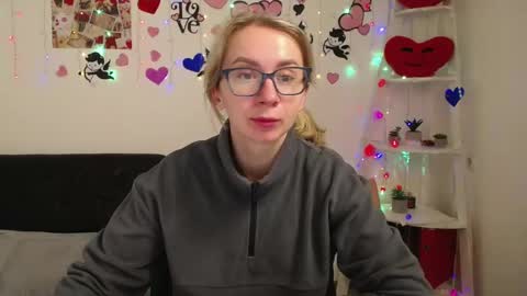 Snapshot of vasilisasii chatting on 03.12.25 Vasilisa online show from 03.12.25