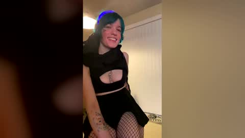 Vault Slut 111  online show from 02.06.26