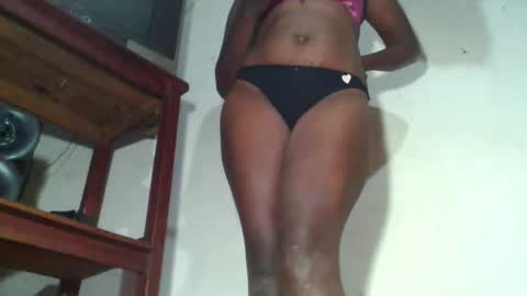 Snapshot of vayanah317 chatting on 09.18.25 vayanah317 online show from 09.18.25