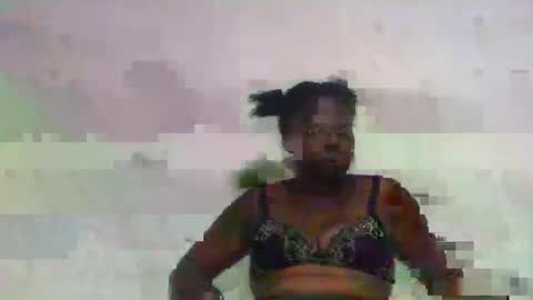 Snapshot of vayanah317 chatting on 10.06.25 vayanah317 online show from 10.06.25