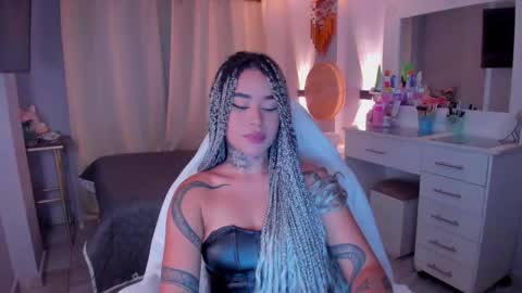 Vayolett Bass online show from 02.02.26