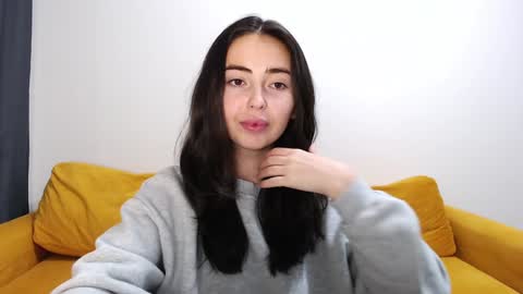 Snapshot of vebeseliza chatting on 12.23.24 Liza online show from 12.23.24