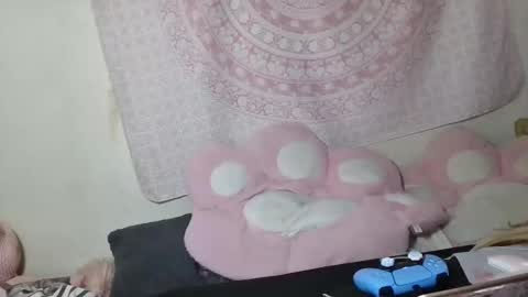 Veronica Lehane online show from 10.21.25