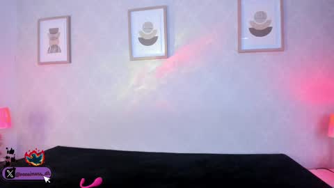 Vee Simons online show from 09.20.25