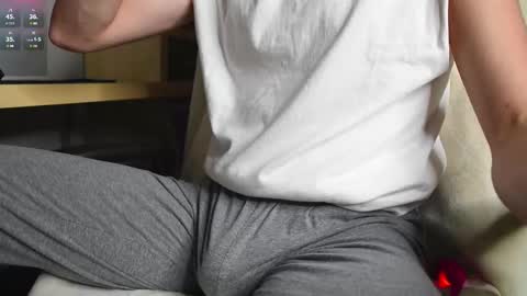 Snapshot of vegansushino chatting on 12.02.25 vegansushino online show from 12.02.25