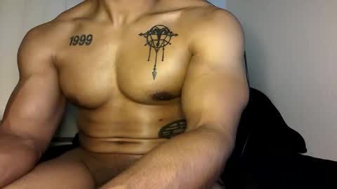 Vegas Love online show from 12.05.25