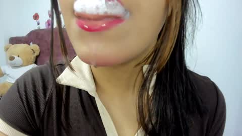 Snapshot of veky_saliva01 chatting on 12.26.24 camila online show from 12.26.24