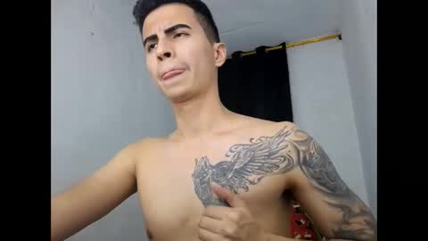 Snapshot of velk_hot1 chatting on 01.04.25 velk_hot1 online show from 01.04.25