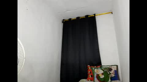 Snapshot of velk_hot1 chatting on 01.17.25 velk_hot1 online show from 01.17.25