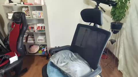 Im VelaI will be Christmas and New Year with my family December 22 to January 13 I will miss you guys. online show from 09.17.25