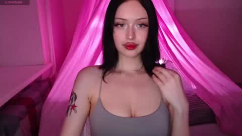 Snapshot of veloravexis chatting on 06.15.26 Velora online show from 06.15.26